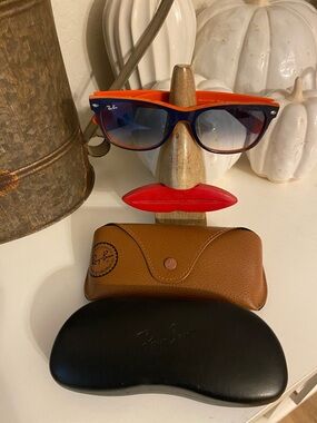 Vintage Ray-Ban Sunglasses  RB2132 New Wayfarer 789/3F Navy Blue Orange color